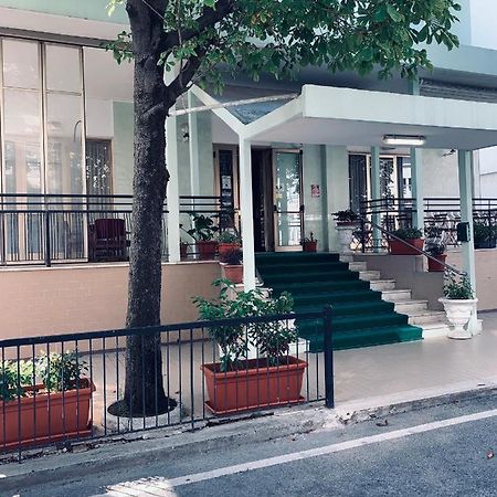 רימיני Hotel Maria Piera מראה חיצוני תמונה