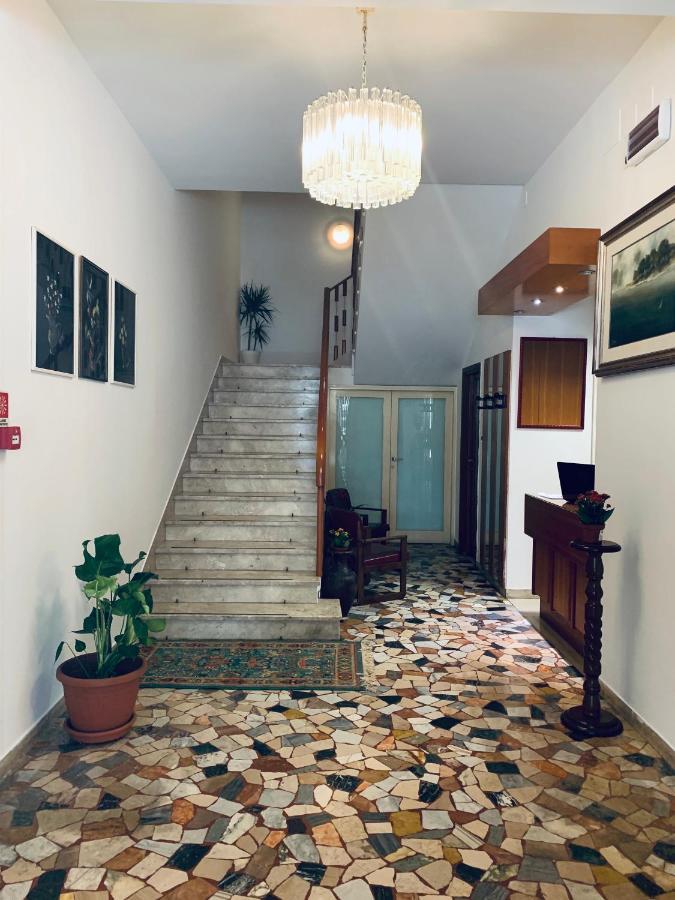 רימיני Hotel Maria Piera מראה חיצוני תמונה