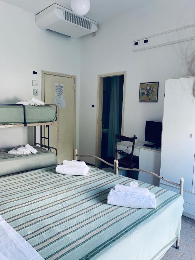 רימיני Hotel Maria Piera מראה חיצוני תמונה