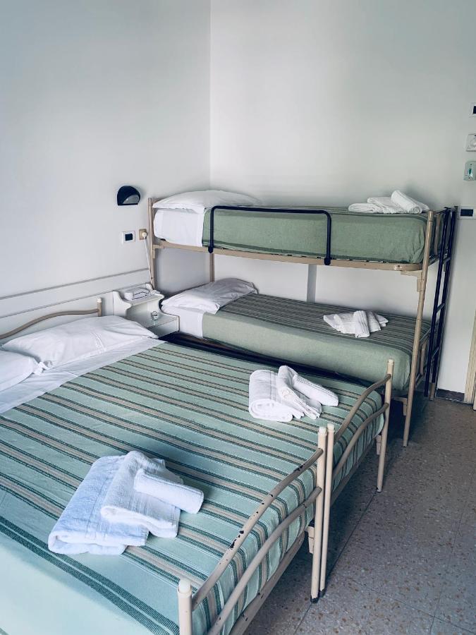 רימיני Hotel Maria Piera מראה חיצוני תמונה