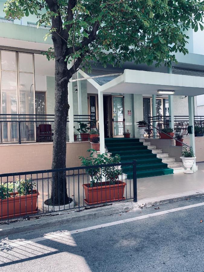 רימיני Hotel Maria Piera מראה חיצוני תמונה